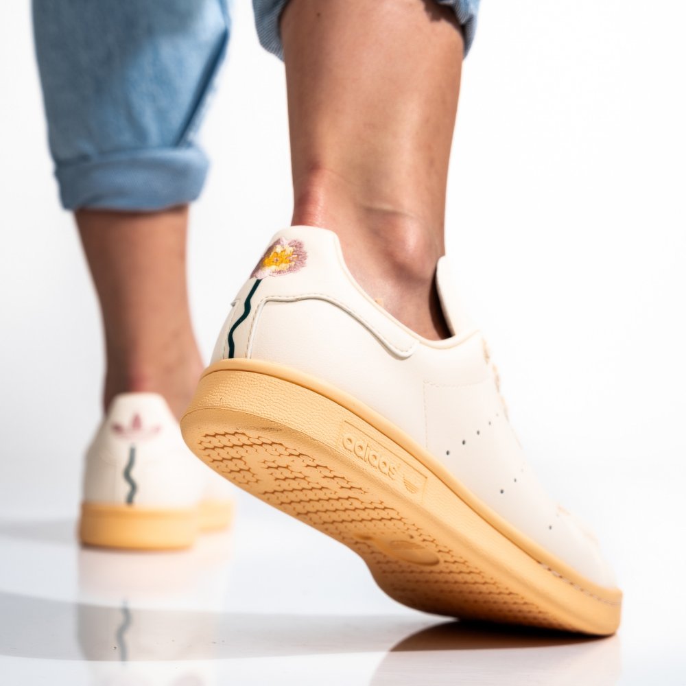 ADIDAS, PANTOFI SPORT BEIGE STAN SMITH